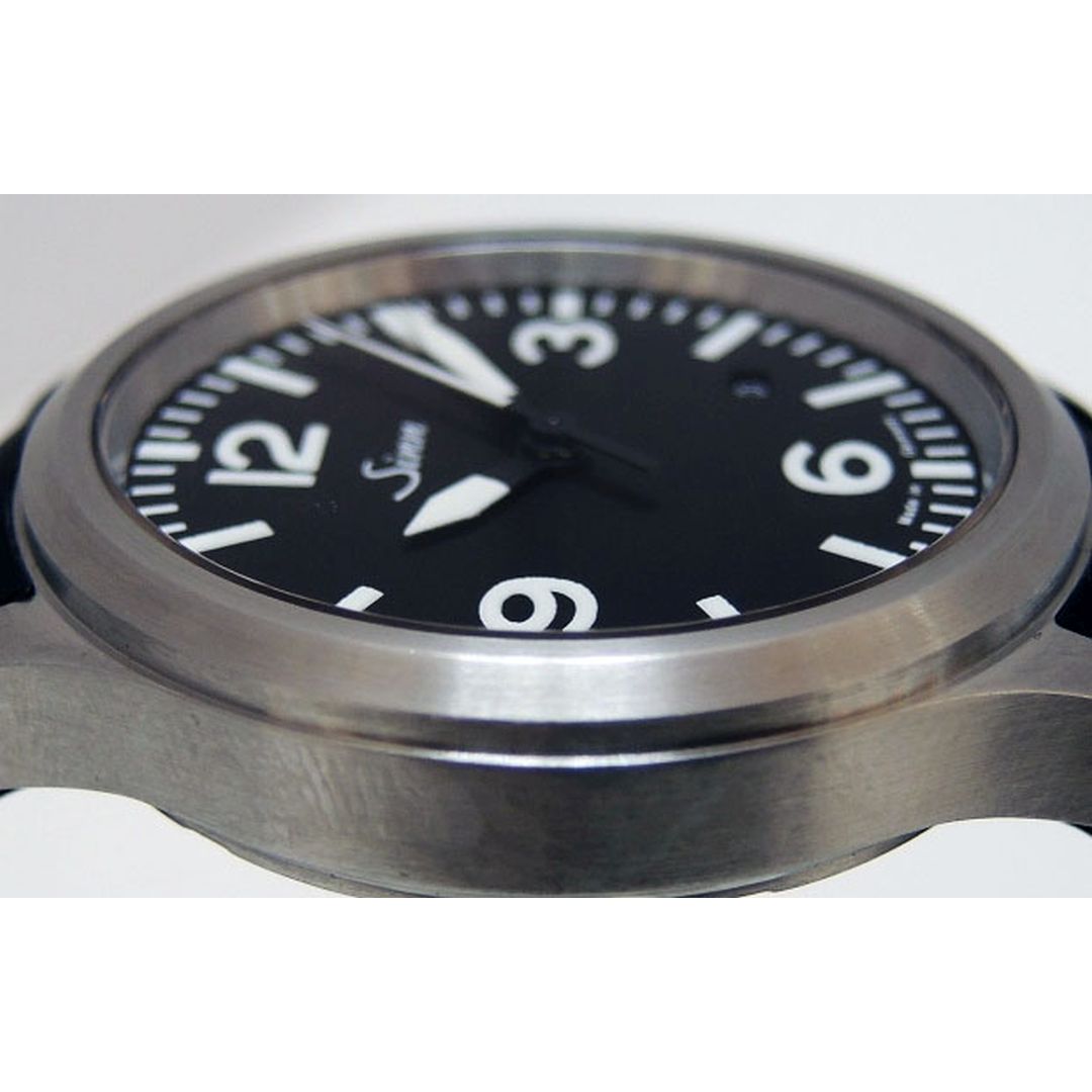 Sinn 556 A - Premium German men's watch | Define Watches