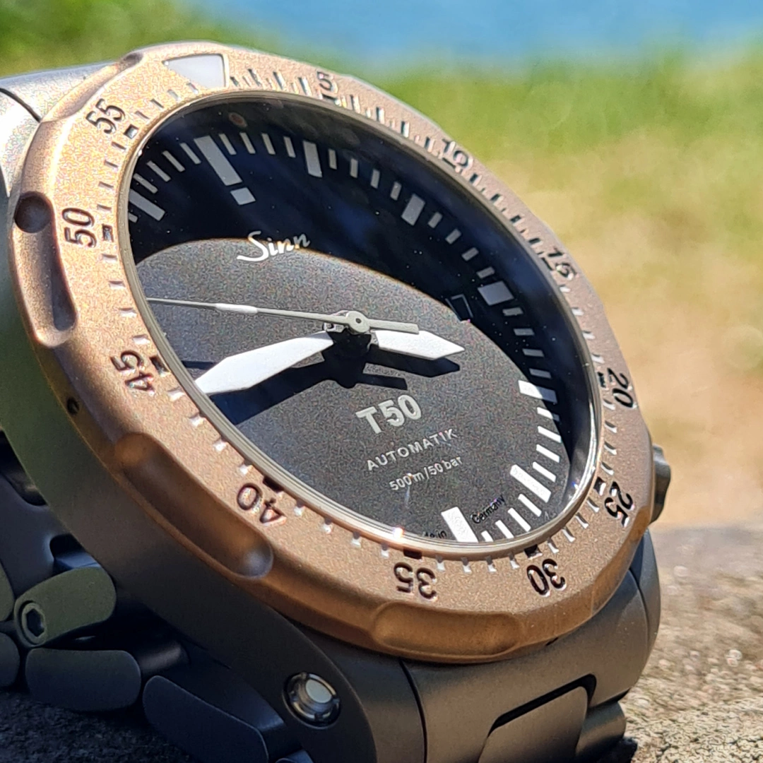 Sinn T50 GBDR Titanium / Goldbronze German men’s diving watch | Define ...